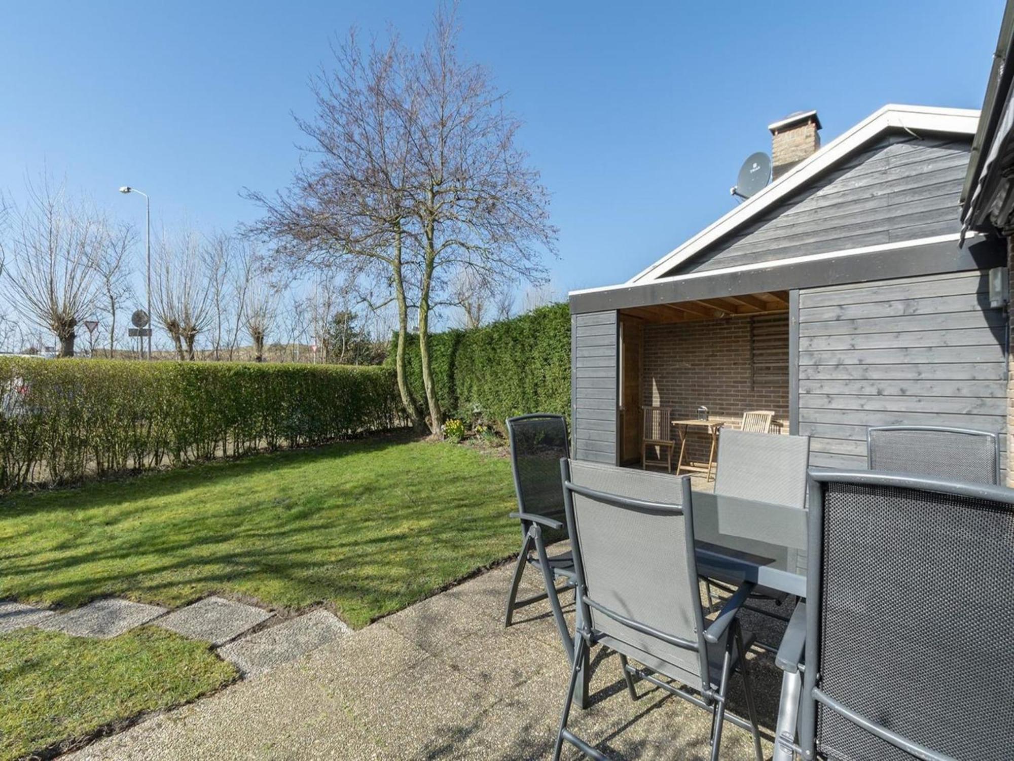 Exquisite Bungalow By The Sea Sint Maartensvlotbrug Экстерьер фото