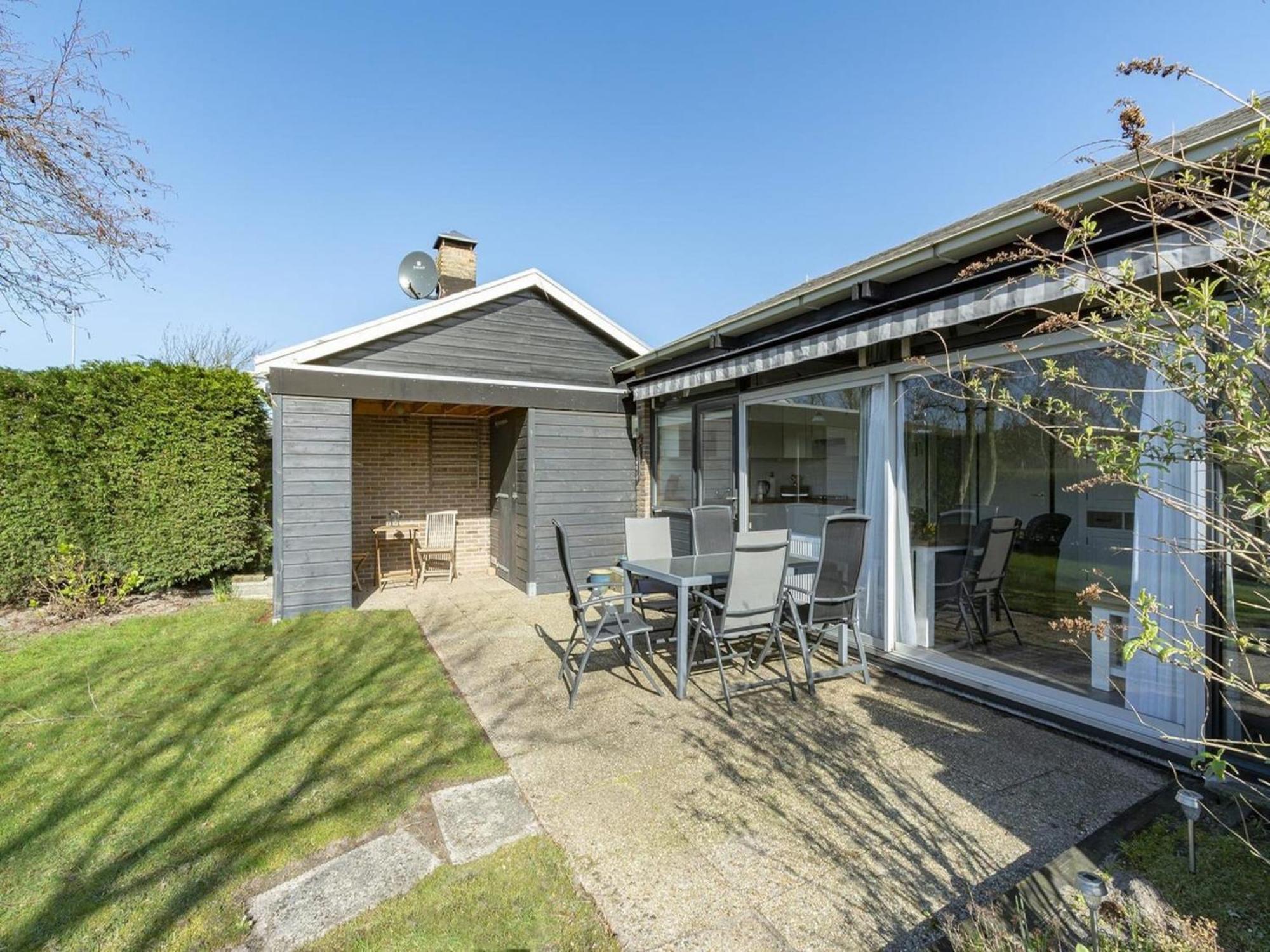 Exquisite Bungalow By The Sea Sint Maartensvlotbrug Экстерьер фото